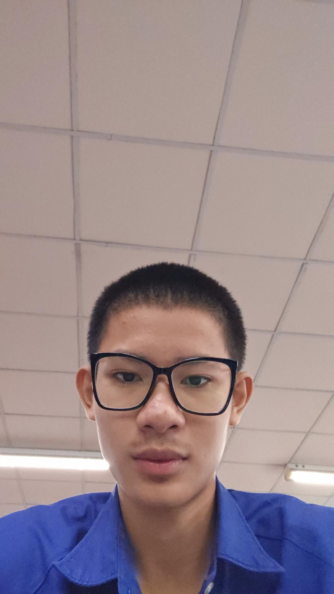 ธนบดี รัตนพรหมรินทร์ (วิก)
