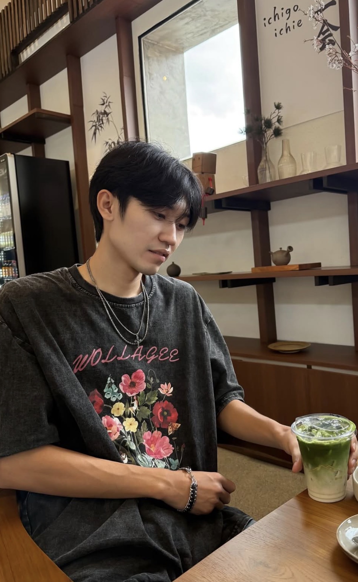 ธนกร เตียวเจริญ (โอม)