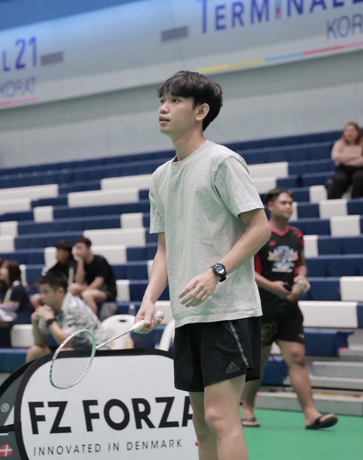 โกเมน แต่งด้วง (ตอง)