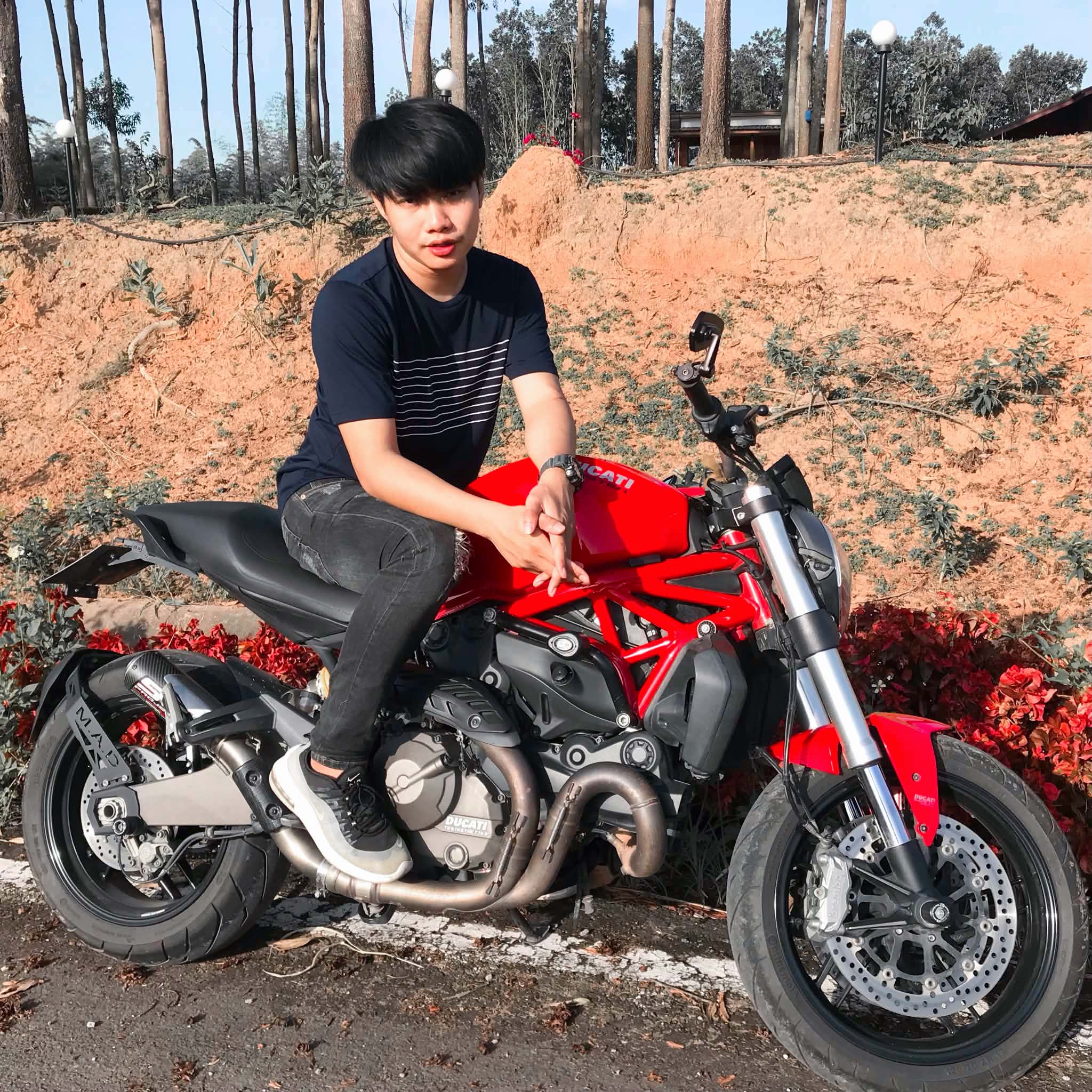 พงศกร ไสยะกิจ (ฟร็องซ์)