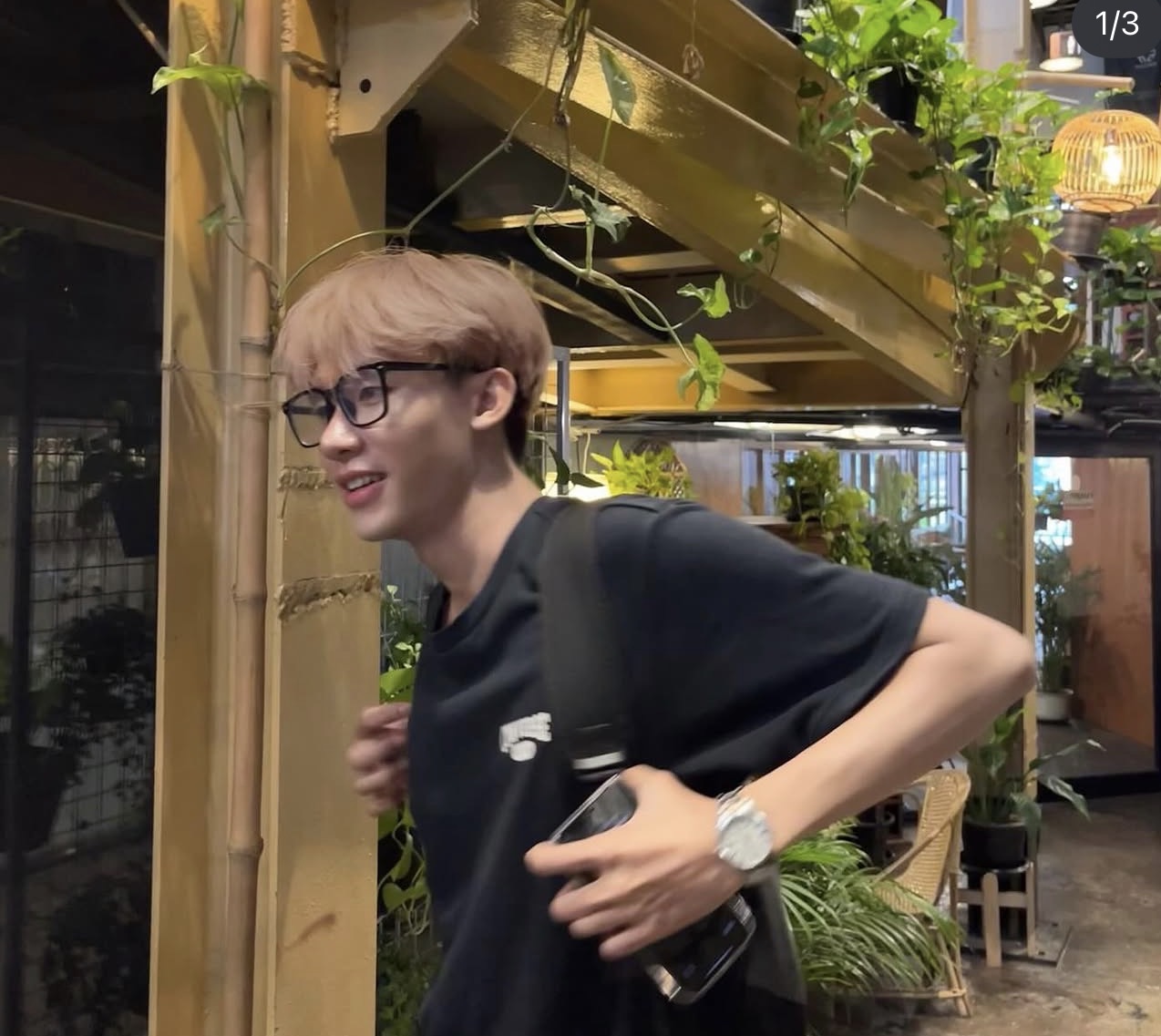 วาศิลป์ แอบจิหาด (คริส)