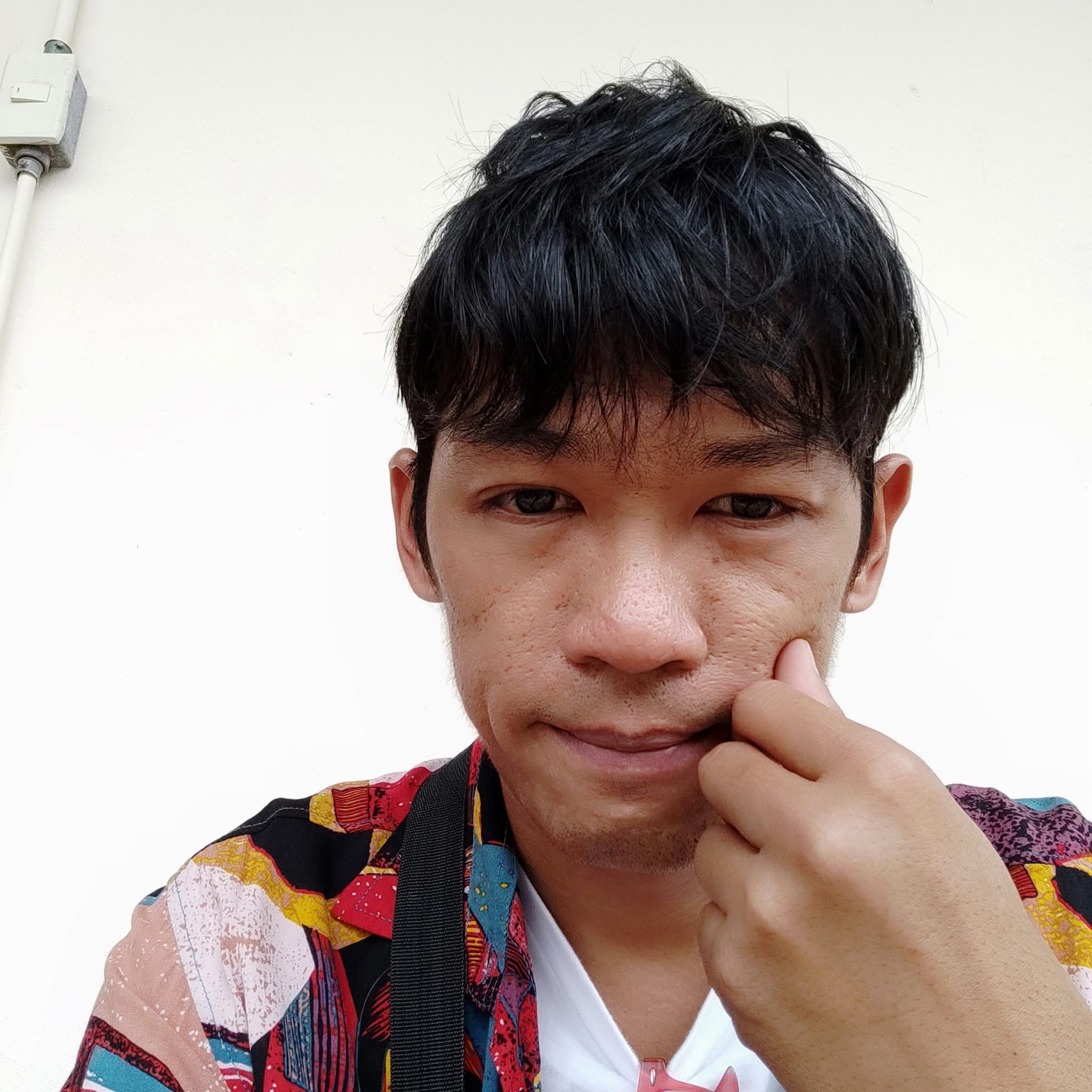 ชวติ พิมกุล (เอิร์น)